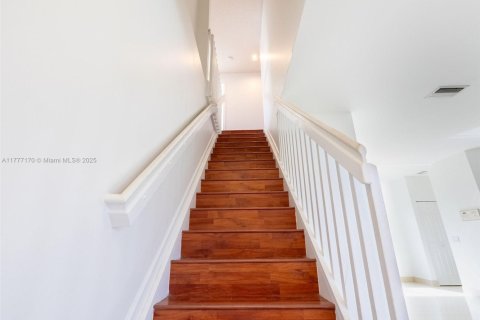 Casa en venta en Weston, Florida, 4 dormitorios, 176.7 m2 № 1726953 - foto 11