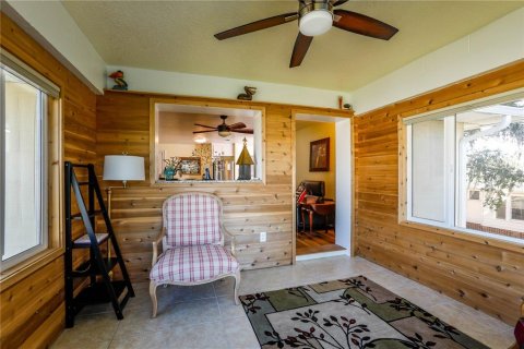 Commercial property in Umatilla, Florida 4 bedrooms, 200.67 sq.m. № 2205843 - photo 20