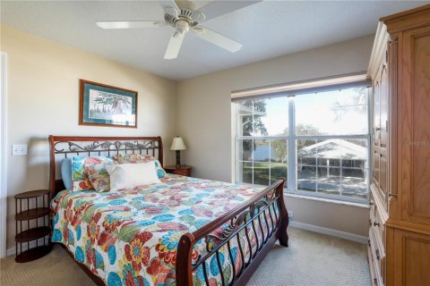 Commercial property in Umatilla, Florida 4 bedrooms, 200.67 sq.m. № 2205843 - photo 18