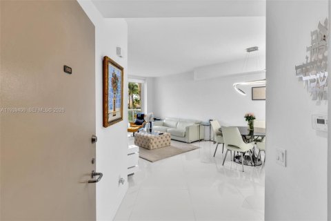 Copropriété à vendre à Aventura, Floride: 1 chambre, 74.32 m2 № 1997413 - photo 2