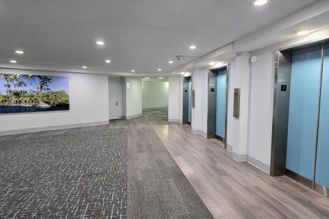 Condo in Sarasota, Florida, 1 bedroom  № 1870555 - photo 28
