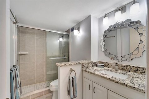 Condo in Sarasota, Florida, 1 bedroom  № 1870555 - photo 26