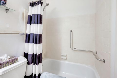 Copropriété à vendre à Stuart, Floride: 1 chambre, 64.66 m2 № 2249544 - photo 22