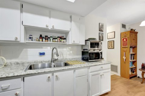 Copropriété à vendre à Stuart, Floride: 1 chambre, 64.66 m2 № 2249544 - photo 15