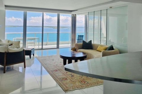 Condo in Miami, Florida, 1 bedroom  № 1995889 - photo 2