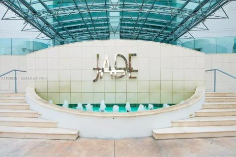 Condo in Miami, Florida, 1 bedroom  № 1995889 - photo 17