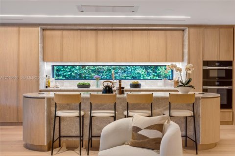Casa en venta en Miami, Florida, 4 dormitorios, 309.18 m2 № 2189497 - foto 29