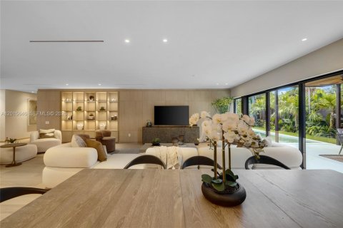Casa en venta en Miami, Florida, 4 dormitorios, 309.18 m2 № 2189497 - foto 19