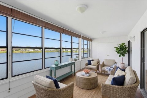 Condo in Bradenton, Florida, 2 bedrooms № 2151752 - photo 16