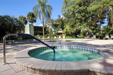Condo in Bradenton, Florida, 2 bedrooms № 2151752 - photo 19