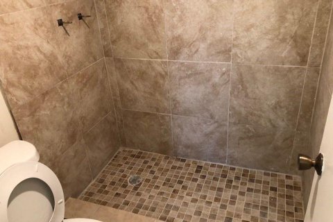 Condo in Plantation, Florida, 2 bedrooms  № 2187985 - photo 9