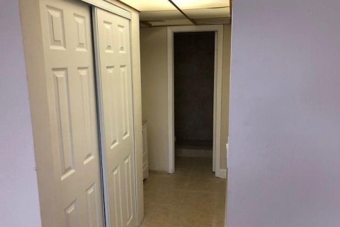 Condo in Plantation, Florida, 2 bedrooms  № 2187985 - photo 4