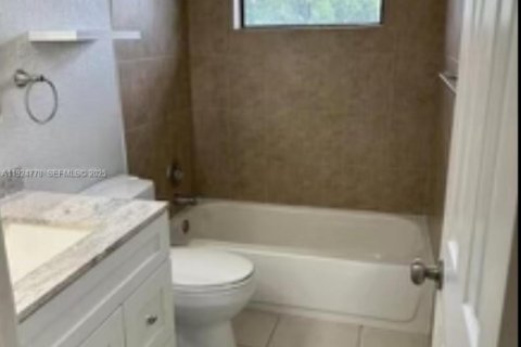 Condominio en alquiler en Palmetto Bay, Florida, 1 dormitorio, 49.52 m2 № 1983842 - foto 6