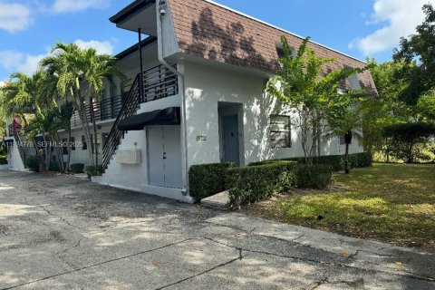 Condominio en alquiler en Palmetto Bay, Florida, 1 dormitorio, 49.52 m2 № 1983842 - foto 4