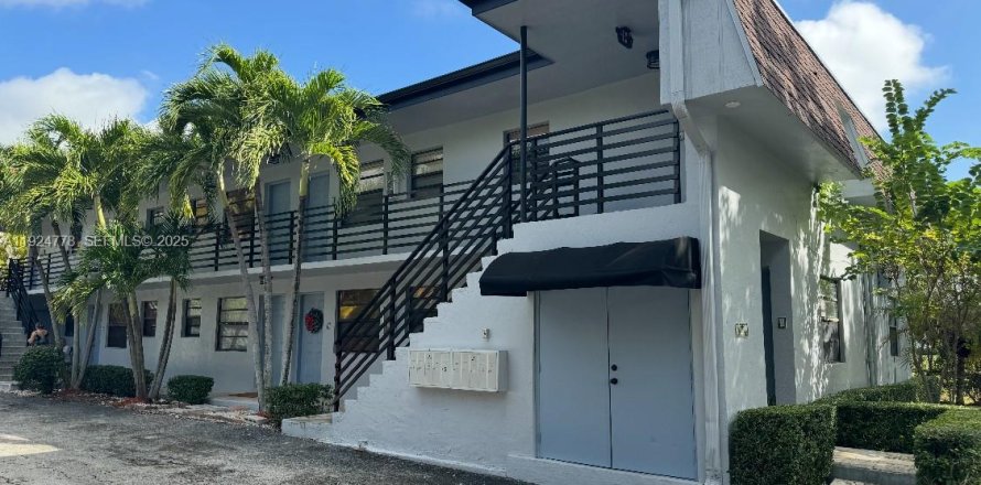 Condominio en Palmetto Bay, Florida, 1 dormitorio  № 1983842