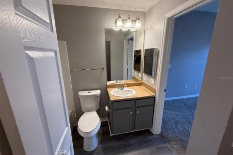 Condo in Ocoee, Florida, 2 bedrooms  № 1827351 - photo 11