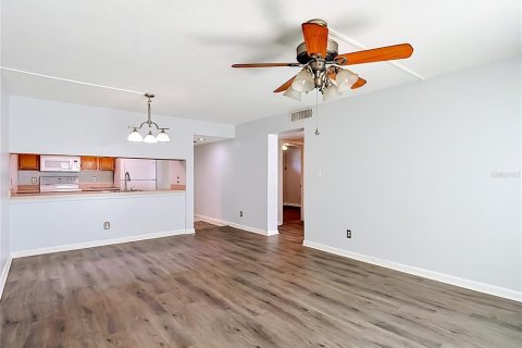 Condo à Tampa, Floride, 2 chambres  № 2132173