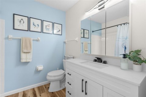 Condo in Saint Petersburg, Florida, 2 bedrooms № 2148118 - photo 26
