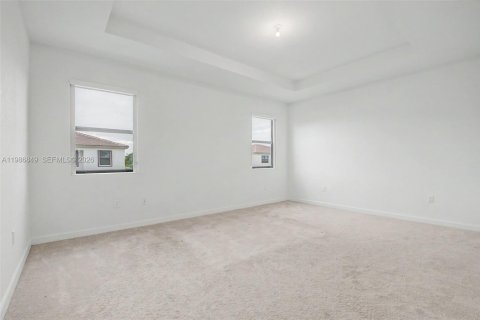 House in Homestead, Florida 3 bedrooms, 291.62 sq.m. № 2044976 - photo 18