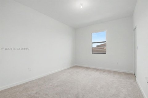 House in Homestead, Florida 3 bedrooms, 291.62 sq.m. № 2044976 - photo 25