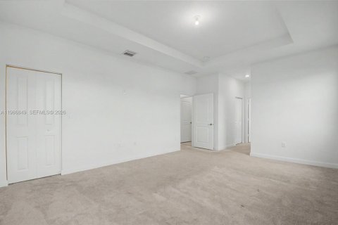 House in Homestead, Florida 3 bedrooms, 291.62 sq.m. № 2044976 - photo 19