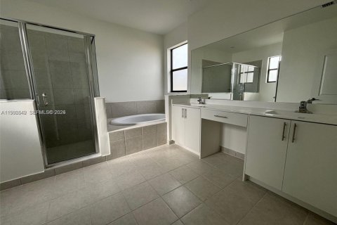 Casa en alquiler en Homestead, Florida, 3 dormitorios, 291.62 m2 № 2044976 - foto 6