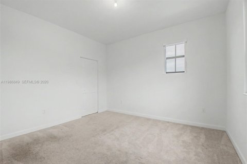 House in Homestead, Florida 3 bedrooms, 291.62 sq.m. № 2044976 - photo 27