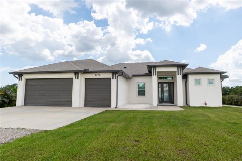 Casa en Punta Gorda, Florida 3 dormitorios, 171.87 m2 № 2208356