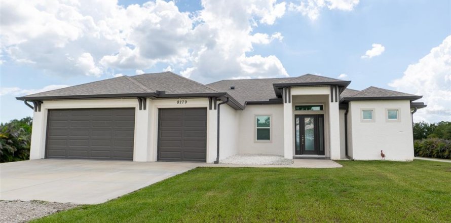 Villa ou maison à Punta Gorda, Floride 3 chambres, 171.87 m2 № 2208356
