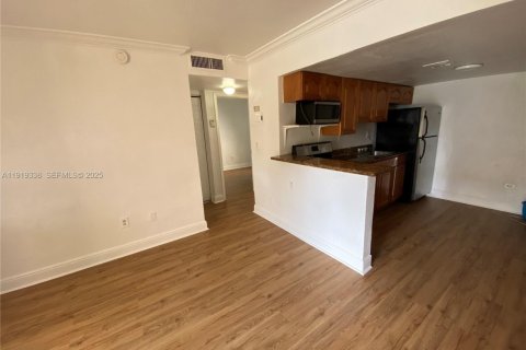 Copropriété à louer à Miami Springs, Floride: 2 chambres, 57.97 m2 № 1976653 - photo 3