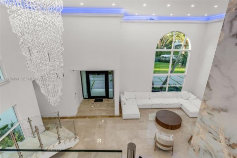 House in Pinecrest, Florida 7 bedrooms, 652.92 sq.m. № 2066813 - photo 30