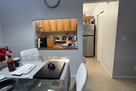 Condo in Greenacres, Florida, 1 bedroom  № 2050963 - photo 6