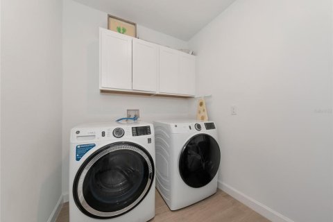 House in Wimauma, Florida 2 bedrooms, 130.62 sq.m. № 1717542 - photo 27