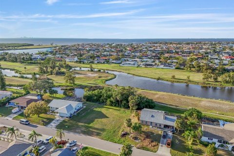 Terreno en venta en Apollo Beach, Florida № 1548160 - foto 3