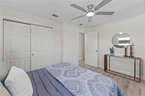 House in Indialantic, Florida 2 bedrooms, 104.61 sq.m. № 1803530 - photo 16