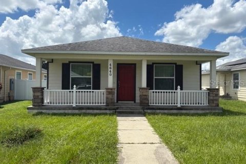 Casa en venta en Orlando, Florida, 6 dormitorios, 153.47 m2 № 1903695 - foto 1