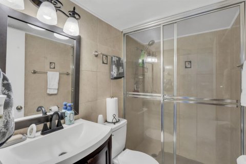 Купить кондоминиум в Помпано-Бич, Флорида 3 комнаты, 82.5м2, № 2147139 - фото 13