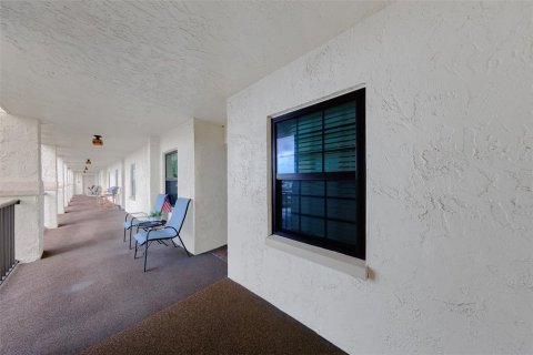Copropriété à vendre à Clearwater, Floride: 2 chambres, 108.23 m2 № 2318488 - photo 4
