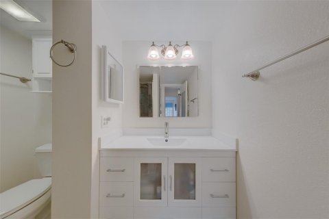 Copropriété à vendre à Clearwater, Floride: 2 chambres, 108.23 m2 № 2318488 - photo 24