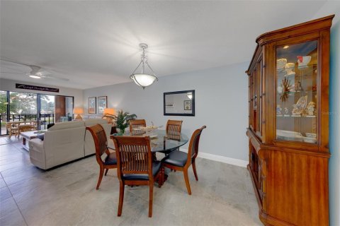 Copropriété à vendre à Clearwater, Floride: 2 chambres, 108.23 m2 № 2318488 - photo 11