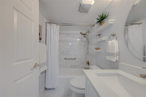 Copropriété à vendre à Clearwater, Floride: 2 chambres, 108.23 m2 № 2318488 - photo 27
