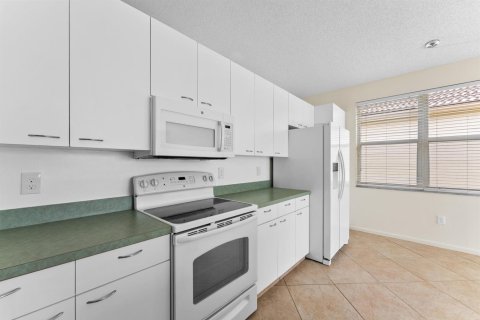 Villa ou maison à vendre à Pembroke Pines, Floride: 3 chambres, 165.18 m2 № 2088216 - photo 9