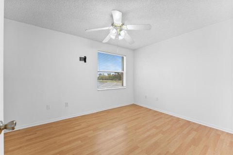 Villa ou maison à vendre à Pembroke Pines, Floride: 3 chambres, 165.18 m2 № 2088216 - photo 26