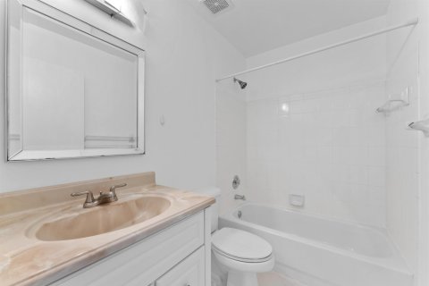 Villa ou maison à vendre à Pembroke Pines, Floride: 3 chambres, 165.18 m2 № 2088216 - photo 25
