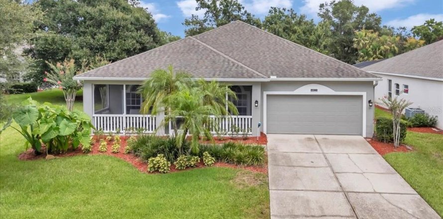 House in Clermont, Florida 2 bedrooms, 197.32 sq.m. № 1866778