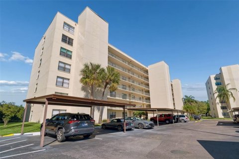Снять в аренду кондоминиум в Клируотер, Флорида 4 комнаты, 89.19м2, № 2114862 - фото 4
