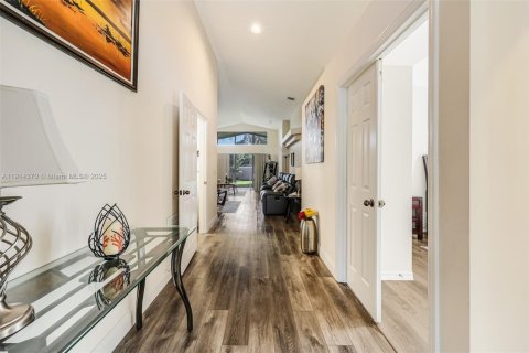 Купить виллу или дом в Бойнтон-Бич, Флорида 6 комнат, 169.27м2, № 1969741 - фото 3