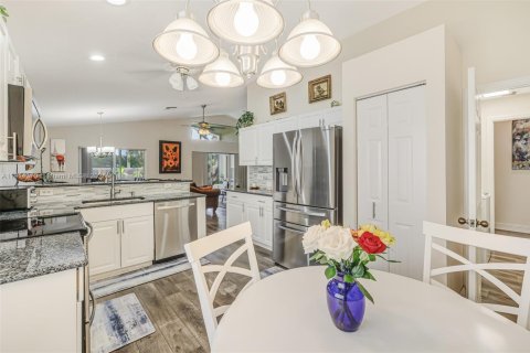 Купить виллу или дом в Бойнтон-Бич, Флорида 6 комнат, 169.27м2, № 1969741 - фото 24