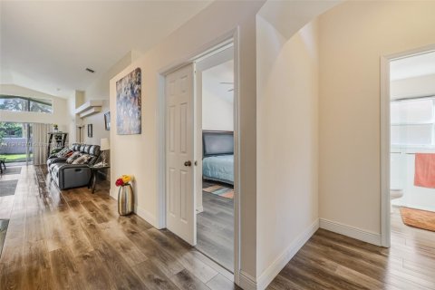 Купить виллу или дом в Бойнтон-Бич, Флорида 6 комнат, 169.27м2, № 1969741 - фото 4