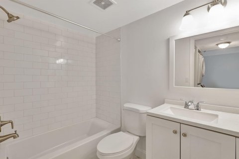 Copropriété à louer à Boca Raton, Floride: 2 chambres, 89.74 m2 № 2426783 - photo 8